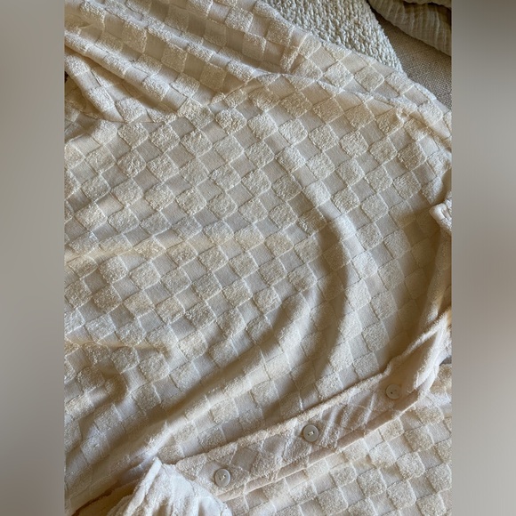 Cream checkered long sleeve button up - Picture 2 of 4